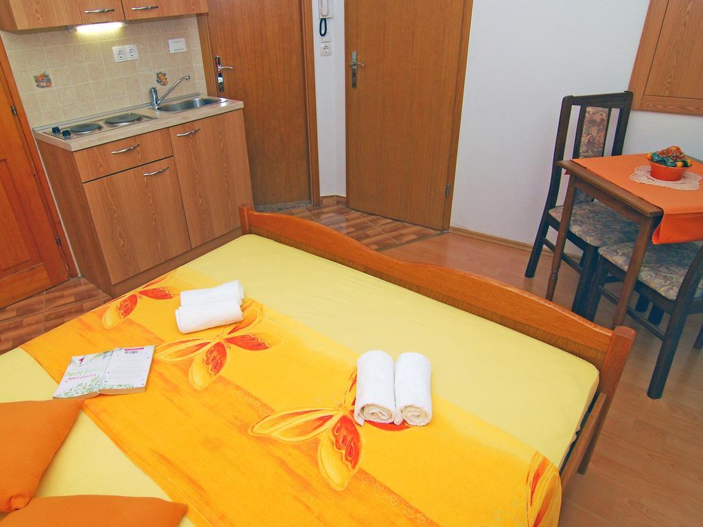 Studios Magnolia Trogir Habitación foto