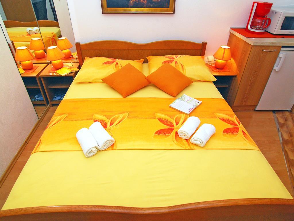 Studios Magnolia Trogir Habitación foto